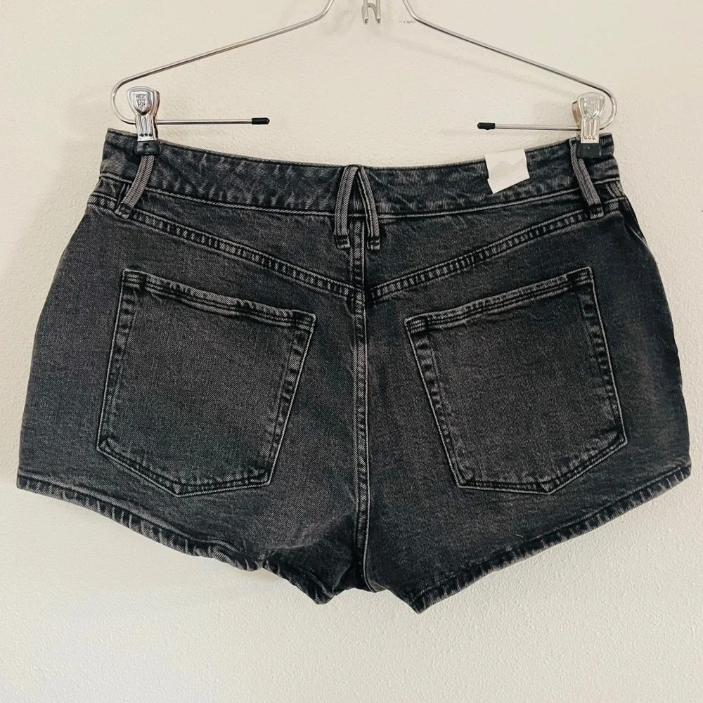 NWT Good American High Rise Denim Booty Short 1.5" Black Summer Sexy Women 12/31 - Picture 2 of 8